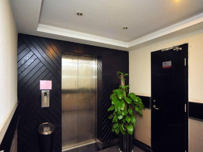 Fairyland Hotel Dongfeng Plaza Кунмин Екстериор снимка